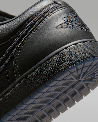 Air Jordan 1 Low SE Men's Shoes. Nike SG
